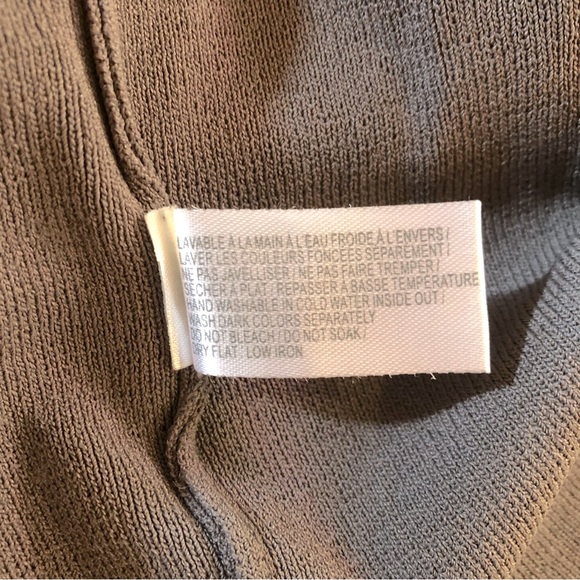 ☀️ NWT Simons Contemporaine Grey Knit Half Sleeve Sweater in Size Medium - Picture 7 of 8